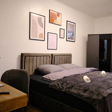Primetime Suite Fuer 8+Kueche/Wifi Essen Luaran gambar