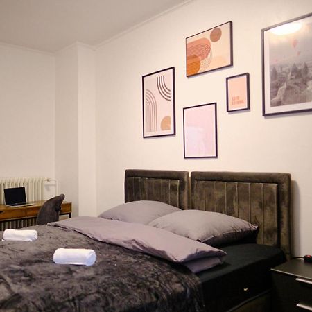 Primetime Suite Fuer 8+Kueche/Wifi Essen Luaran gambar