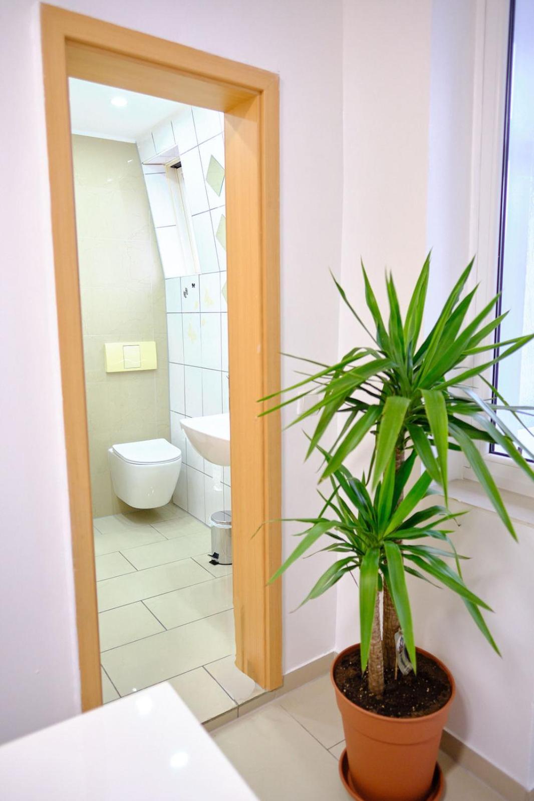 Primetime Suite Fuer 8+Kueche/Wifi Essen Luaran gambar
